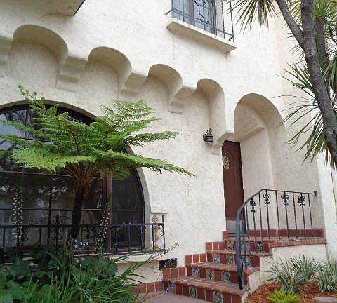 4th image of 219 Quincy Ave APT 3