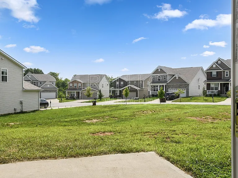 9211 Tamarack Grove Ln — Photo 21