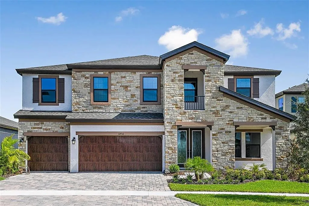 5 bed, 4.0 bath, 3615 sqft, $4,200 — Photo 1