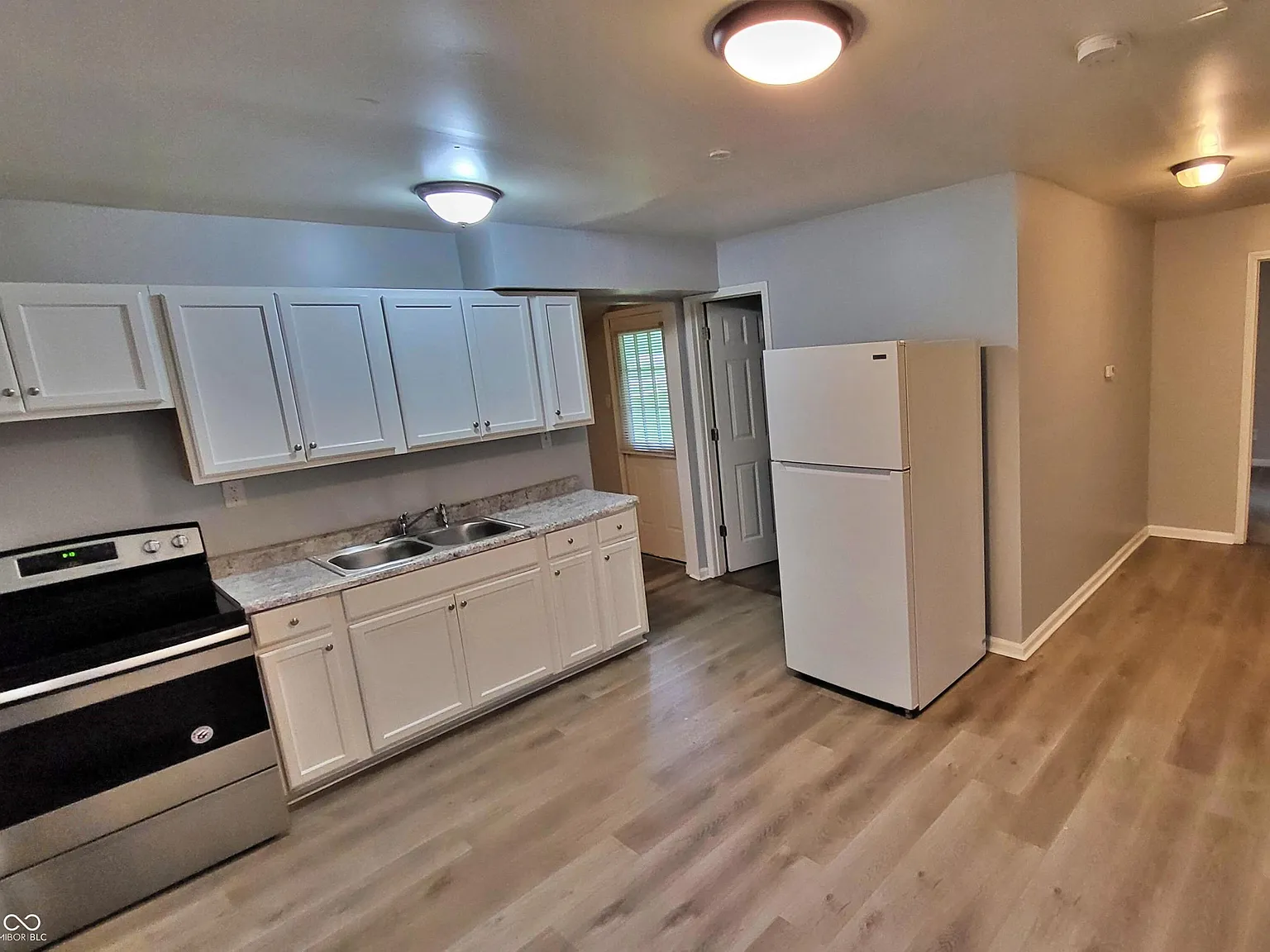 1 bed, 1.0 bath, 503 sqft, $895 — Photo 3
