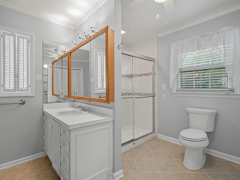 4713 Walden Ct — Photo 10
