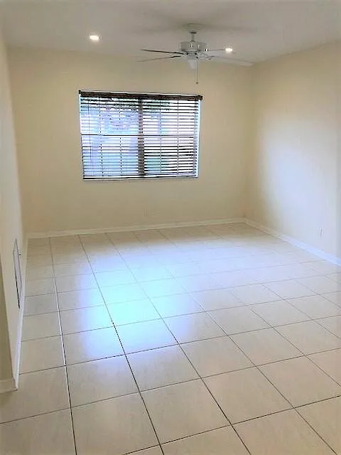 2 bed, 2.0 bath, 888 sqft, $1,850 — Photo 4
