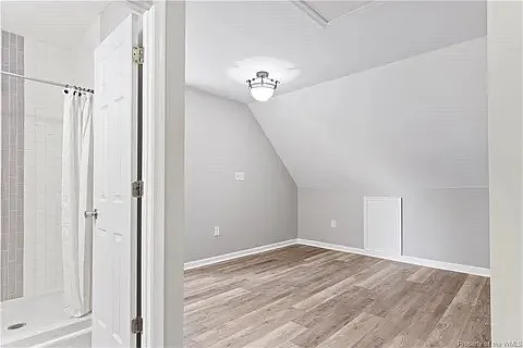 6195 Richmond Rd — Photo 22