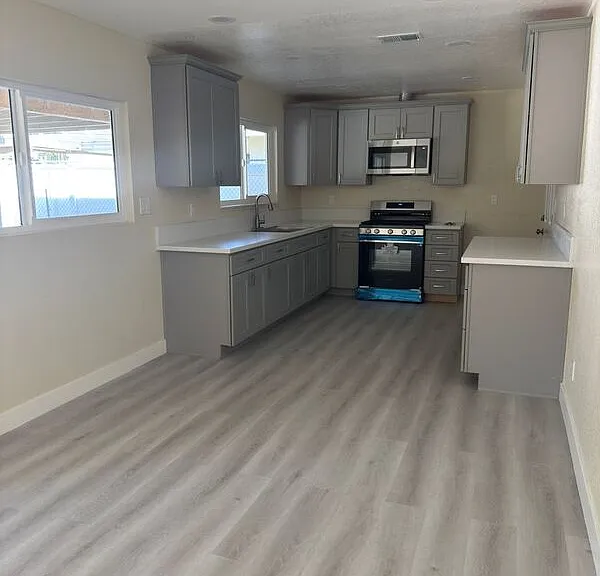 17424 Seville Ct — Photo 2