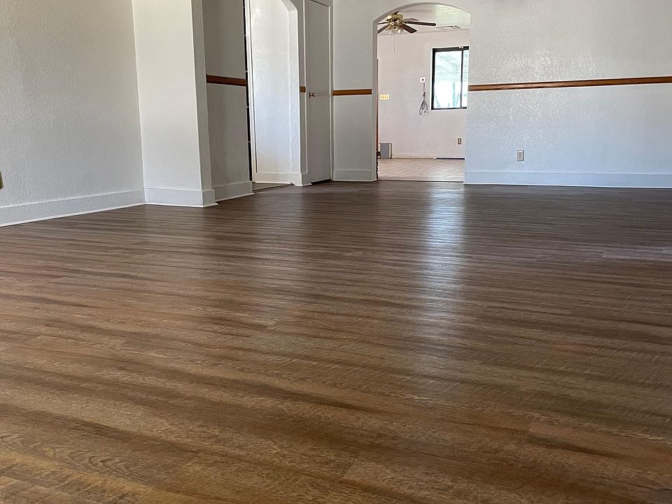 1st image of 1275 N Sanderson Ave