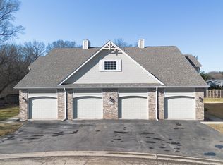 6502 Timberleaf Ct, Loves Park, IL 61111