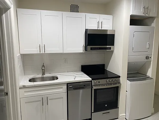 Rented by CitySites Real Estate Group | media 19