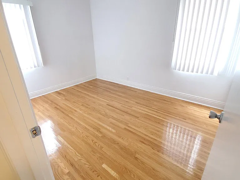 4120 E 1st St #1 — Photo 8