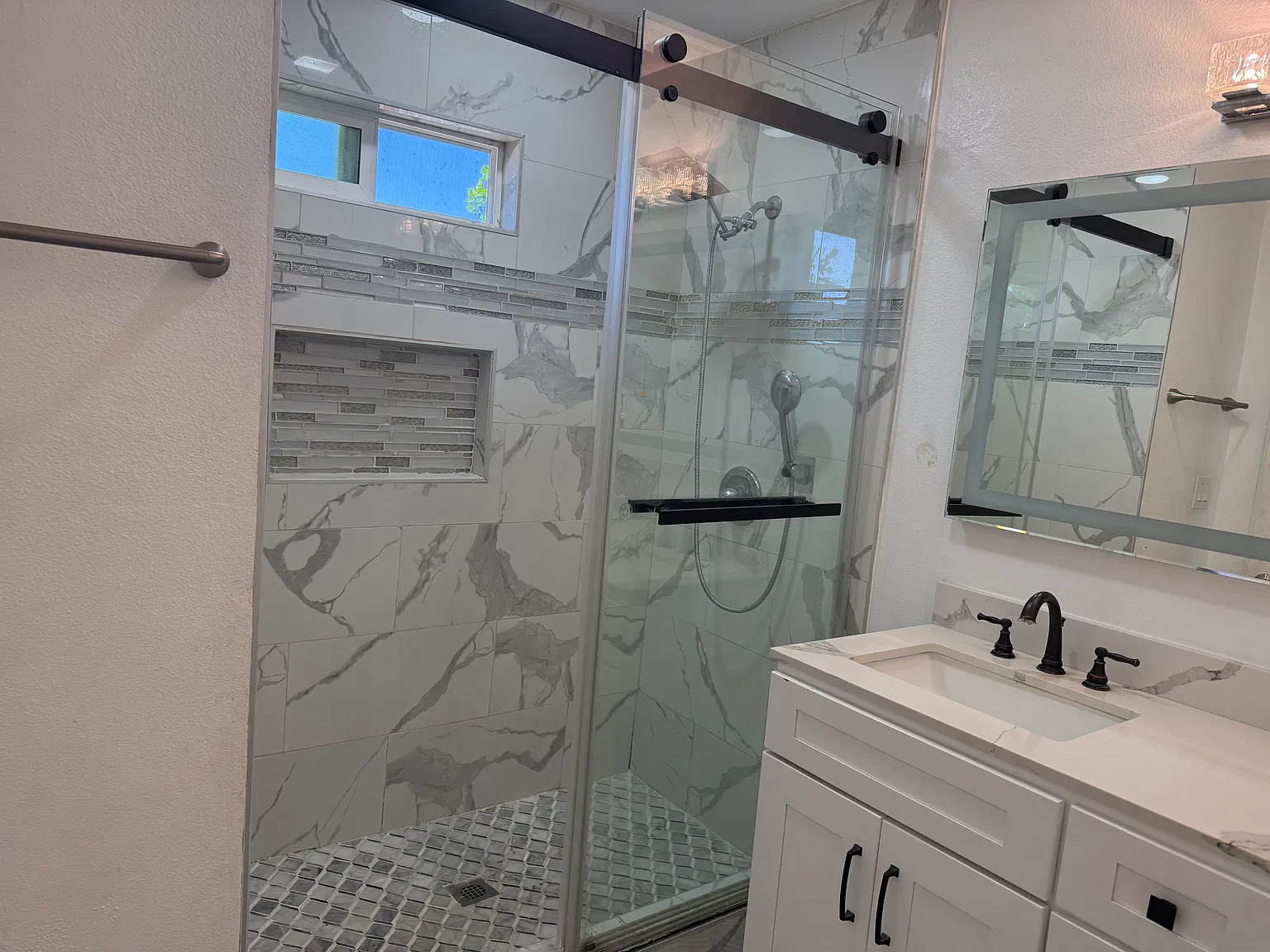4 bed, 1490 sqft, $4,600 — Photo 4