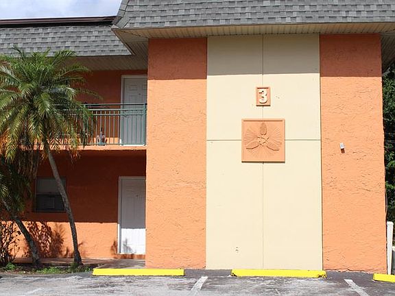 2nd image of 4141 16th St APT 311