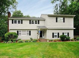 291 Eastbrook Rd, Ridgewood, NJ 07450