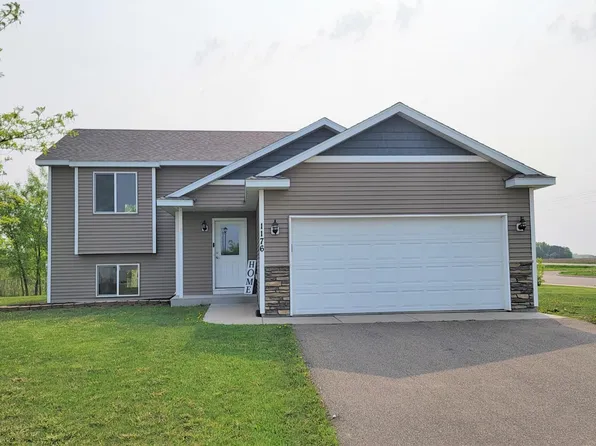 1176 Golf Ct, Foley, MN 56329