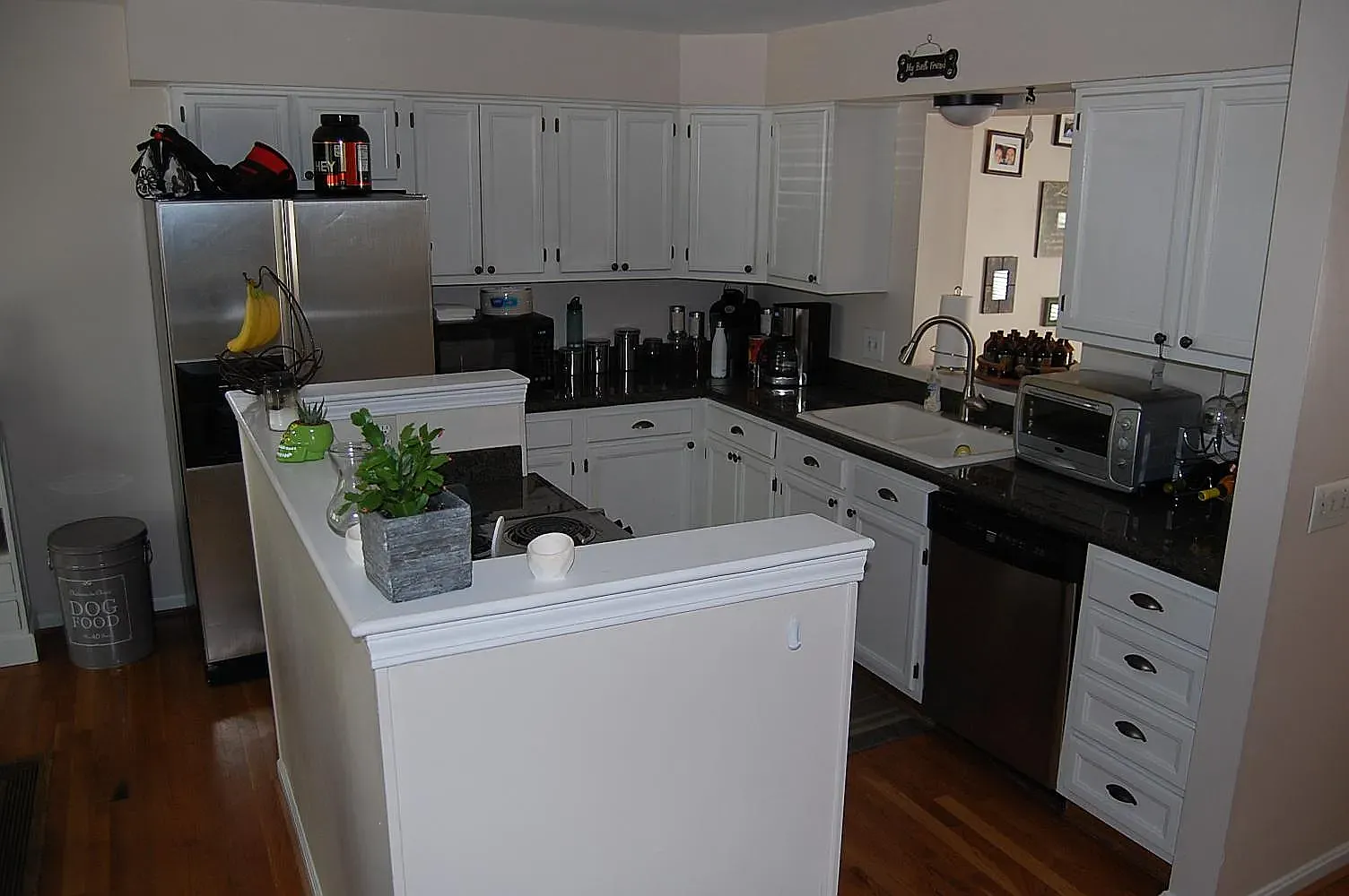 3 bed, 1700 sqft, $2,400 — Photo 2