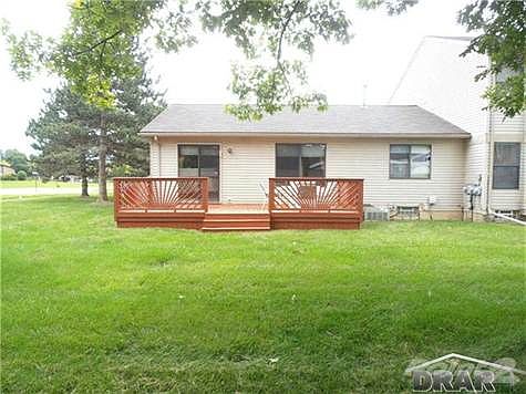 2nd image of 21912 Glenwood Ln #1