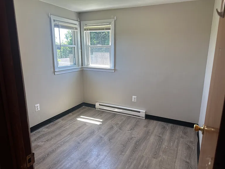 49 North St #5 — Photo 6