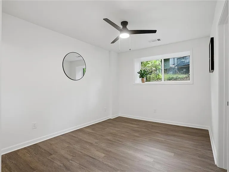 3270 Belfort Rd SE — Photo 27