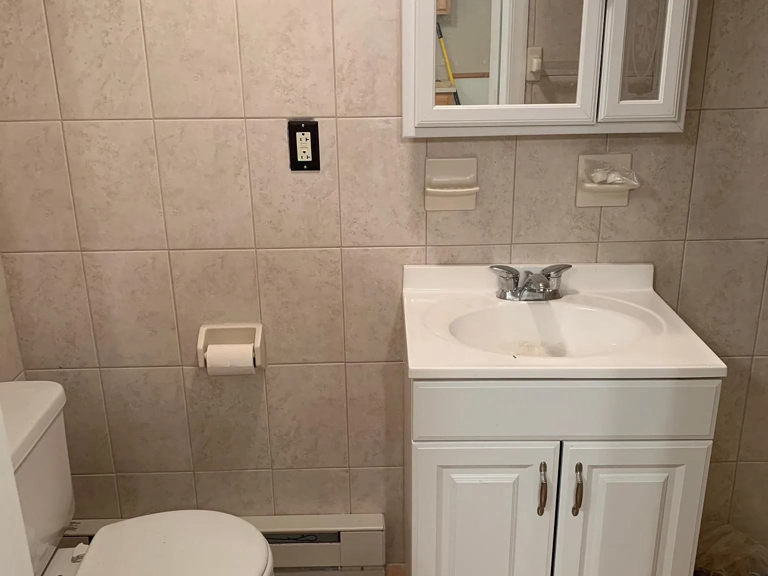 1587 Chichester Ave — Photo 3
