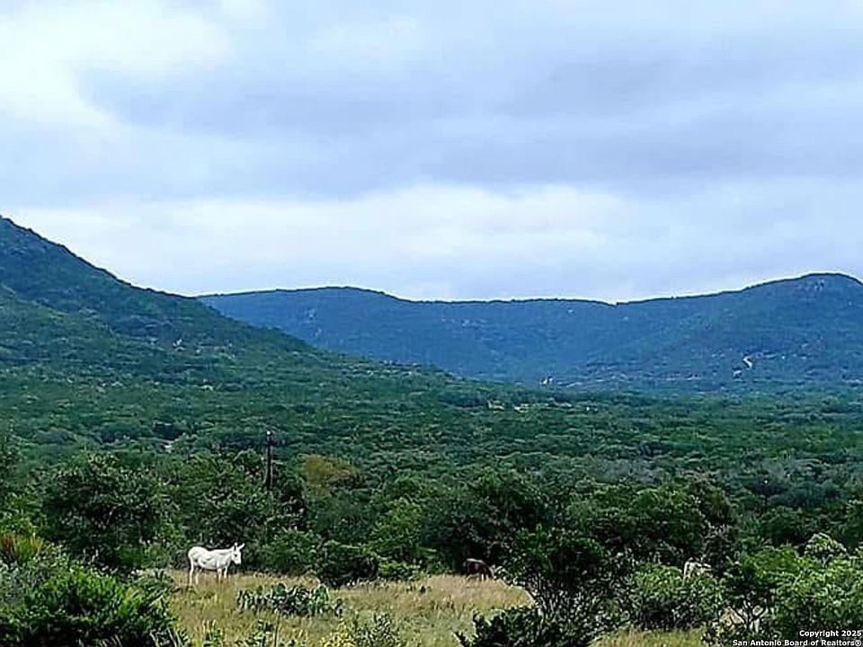 1st image of 3049 N Little Creek Rd