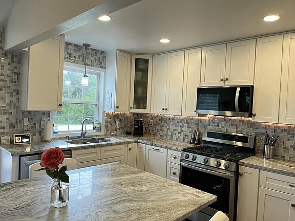 5th image of 10155 W Oakwood ROAD