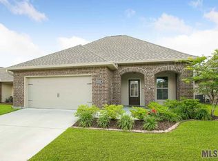 6421 Blue Rose Dr, Baton Rouge, LA 70817