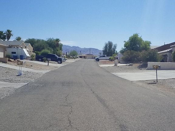 5th image of 2330 Cosnina Dr