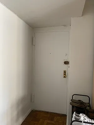 Rented by 212 Consulting Corp | media 23