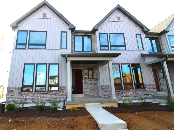 37 Wingtip Ct, Saint Peters, MO 63376