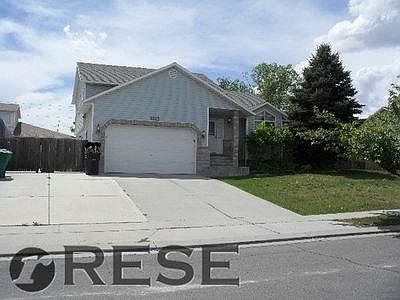 1st image of 1325 W Highland Hollow Dr
