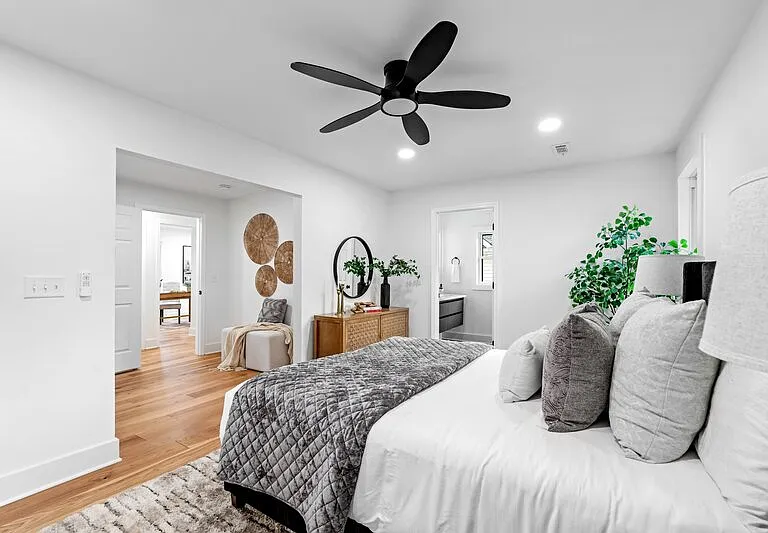 28 Douglas Dr — Photo 25