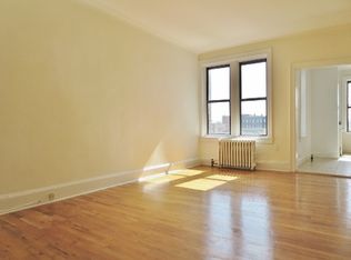 3925 65th St APT 6D, Woodside, NY 11377