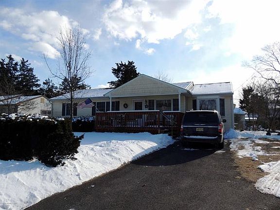 2nd image of 968 McGuire Dr