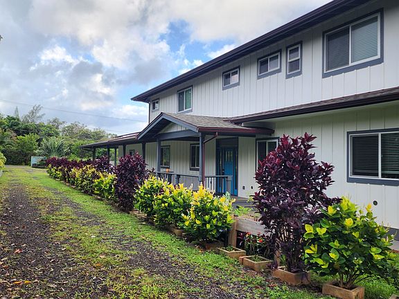 Private driveway, front of house