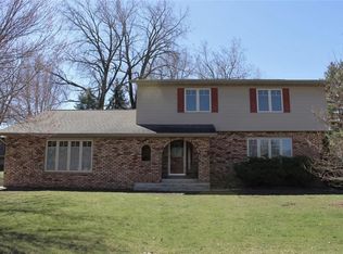 2203 Deb Ann Ln NE, Cedar Rapids, IA 52402