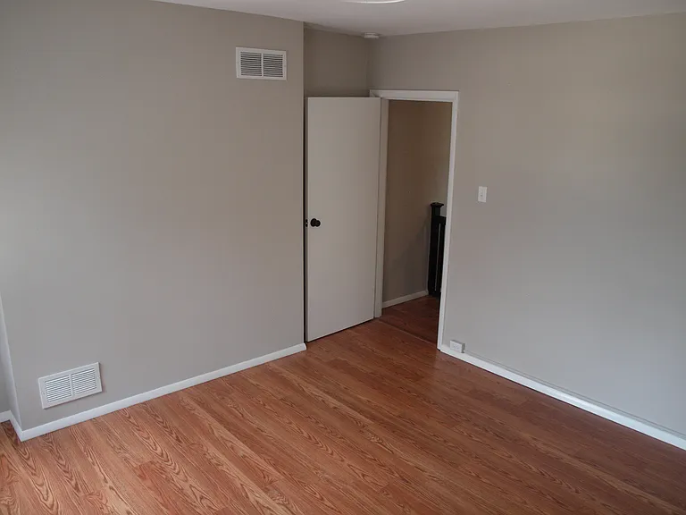 Primary Bedroom (2nd Floor)