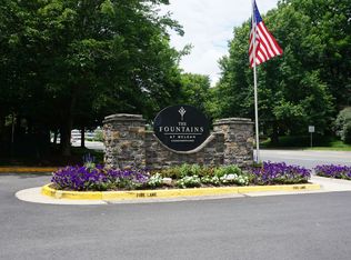 1527 Lincoln Way APT 203, Mc Lean, VA 22102
