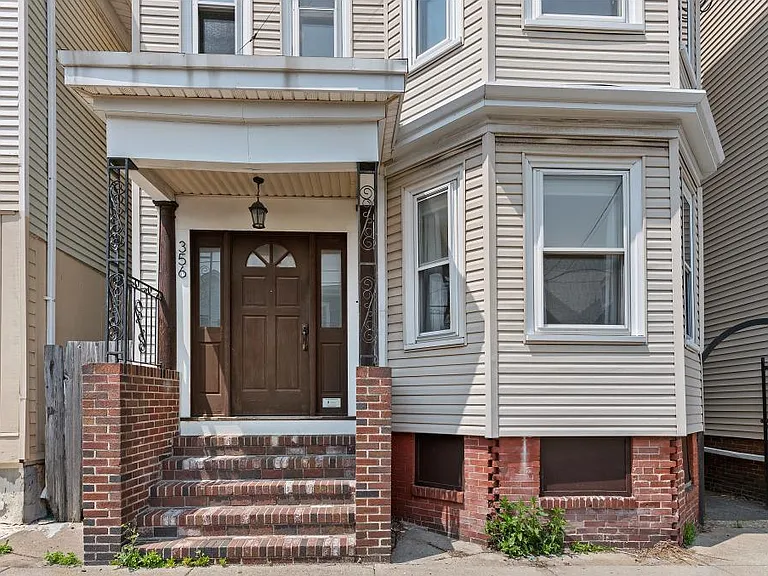 356 Princeton St #2 — Photo 35