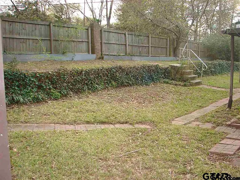 601 Jeffery Dr — Photo 13