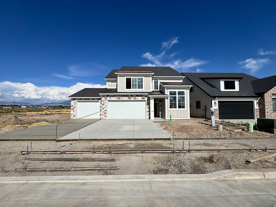 1st image of 379 S 4250 W #628