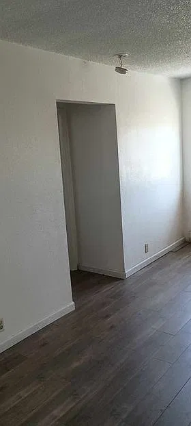 290 Main St — Photo 3