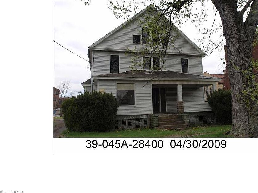 1st image of 232 Vine Ave NE