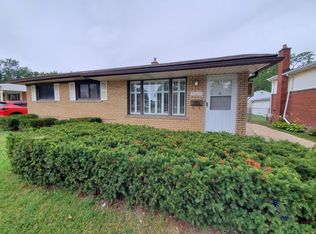 30219 Calahan Rd, Roseville, MI 48066