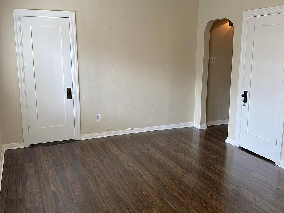 2267 Honolulu Ave #1