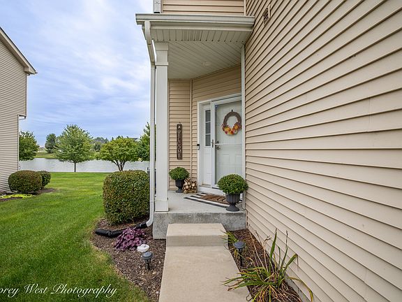 3rd image of 1147 Freedom Rd
