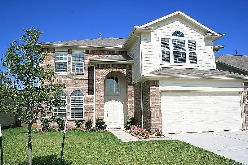 1st image of 919 Dracena Ct