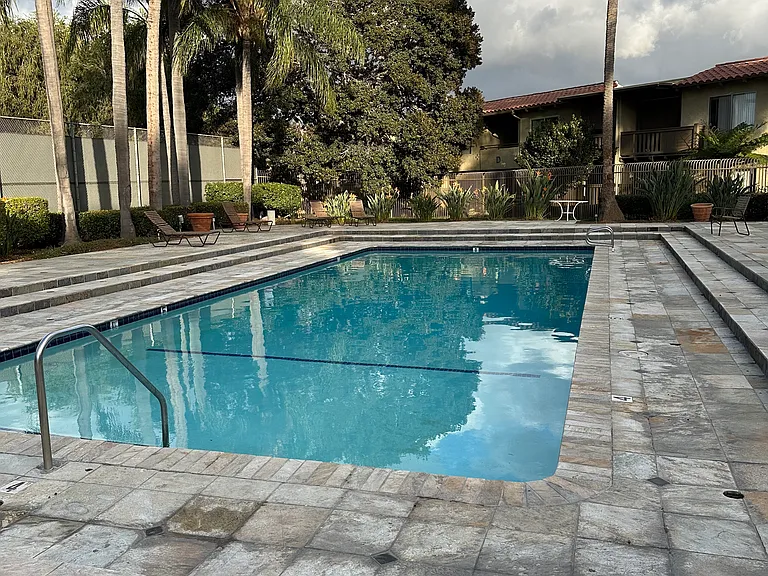 1345 Cabrillo Park Dr #P4 — Photo 8