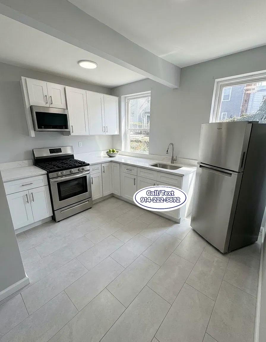 4 bed, $3,500 — Photo 1