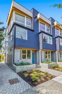 5009 Fauntleroy Way SW #D, Seattle, WA, 98136