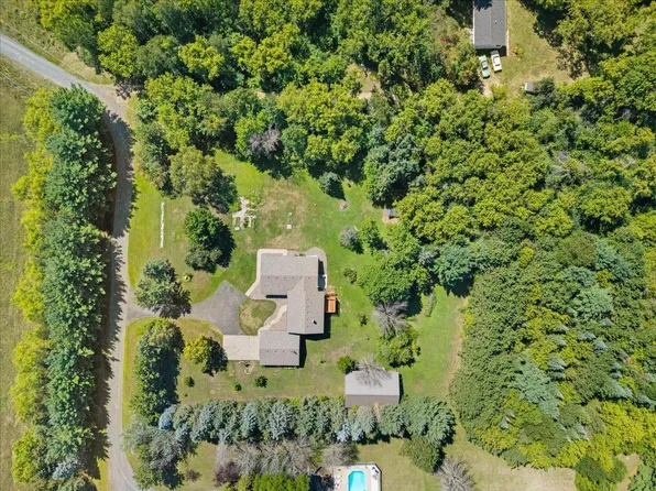 566 Plourde Dr, Somerset, WI 54025