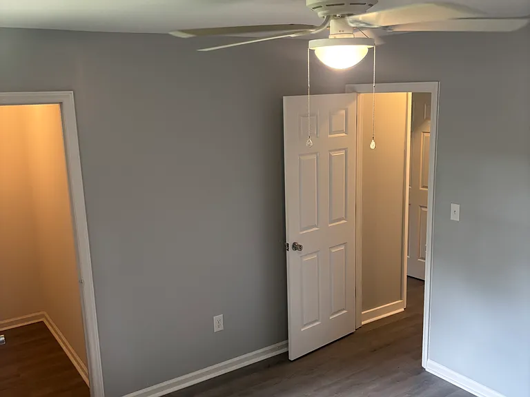 323 Coach Hill Dr — Photo 8