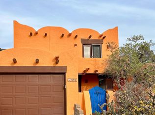 1045 Mormon Dr, Las Cruces, NM 88011